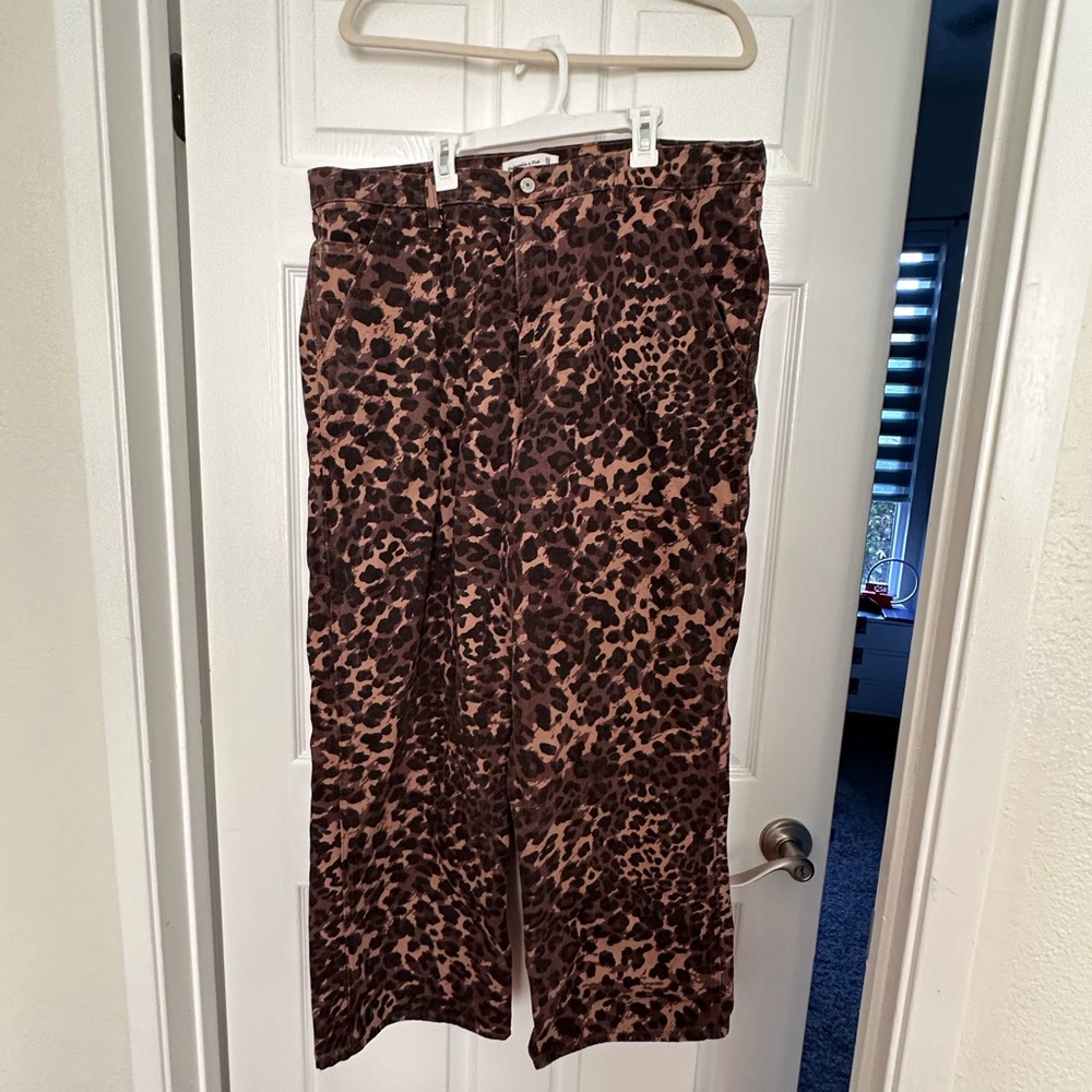 Abercrombie & Fitch Leopard Print Straight Leg Jeans - Brown